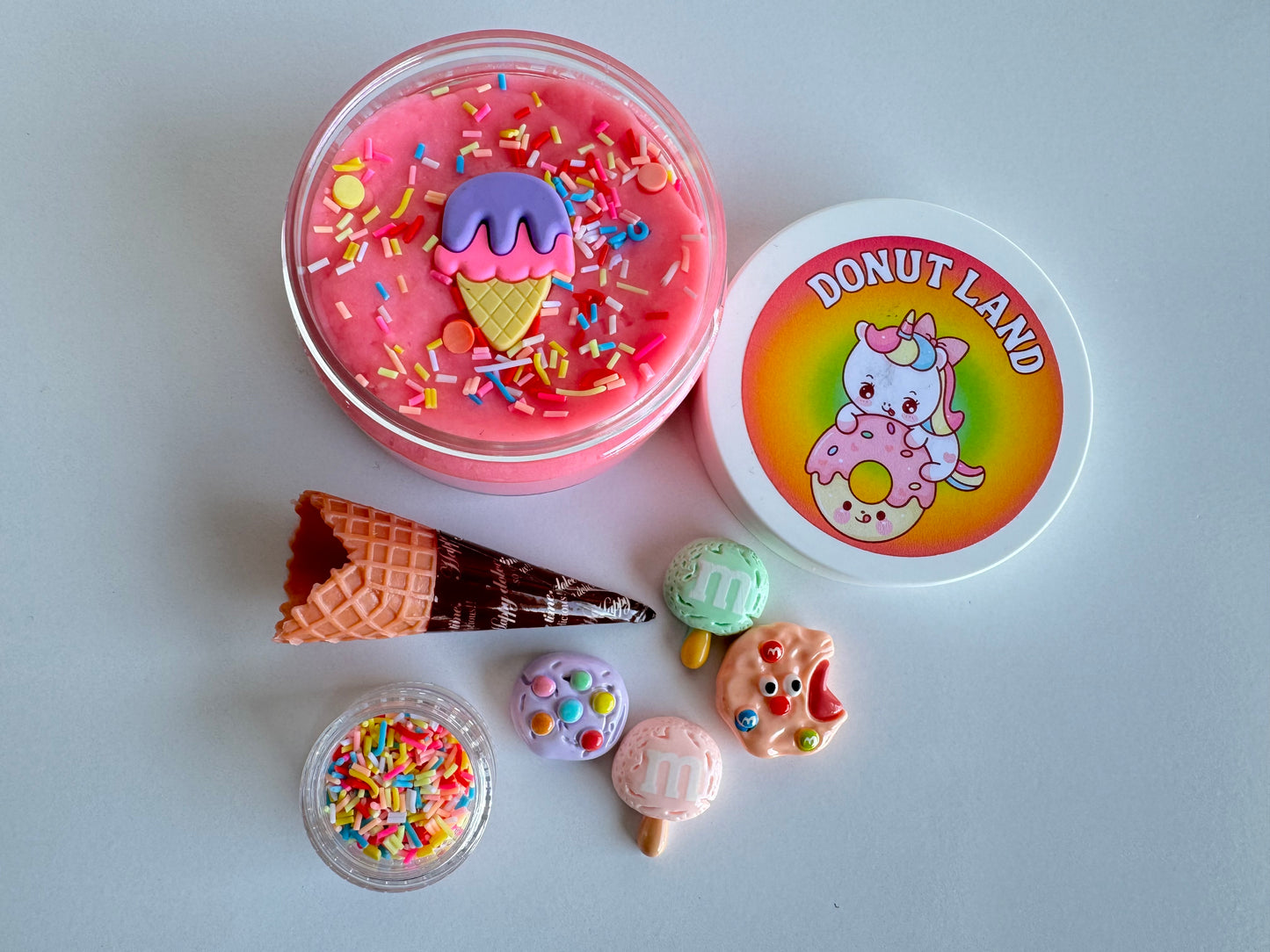 Colourful donut land playdough kit with sprinkles and accessories 