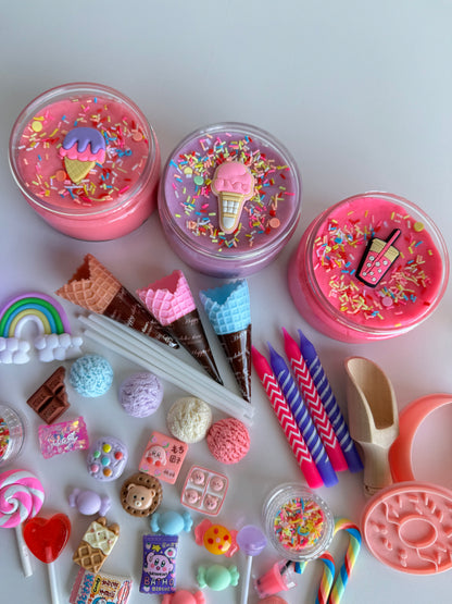 Get creative with this sweet treats playdough kit 